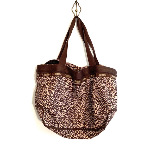 Lesportsac Handbags - [LeSportsac] Large Cheetah Print Travel Bag